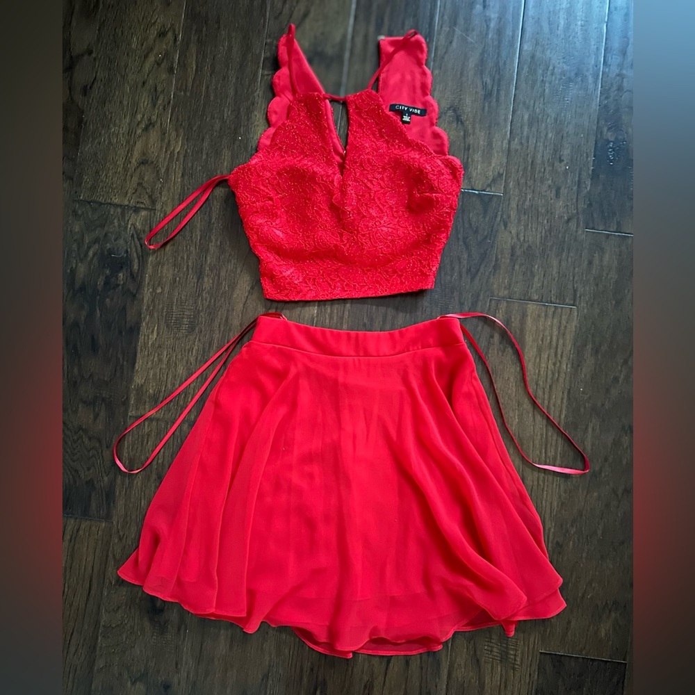 2 piece set size 1/2 bought from Dillards.